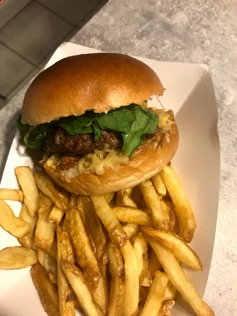 Le camion de saison. Burgers et pizzas Torreilles · Photos 9
